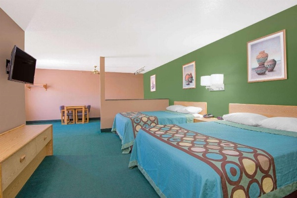 Super 8 by Wyndham Fort Sumner image 13