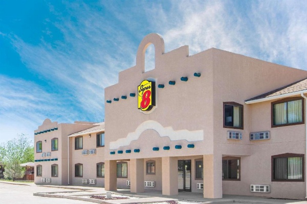 Super 8 by Wyndham Fort Sumner image 4
